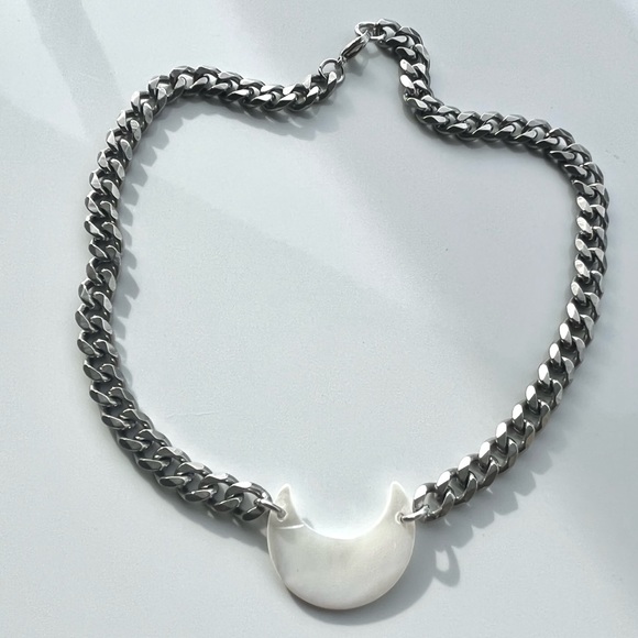 Mother of pearl moon stainless steel cuban link thick choker necklace boho - Picture 9 of 16